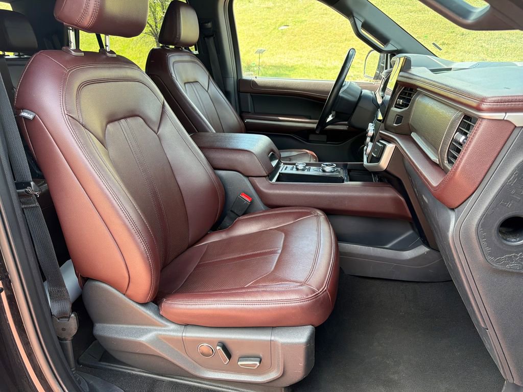 Certified 2024 Ford Expedition Limited AWD/4WD image 36