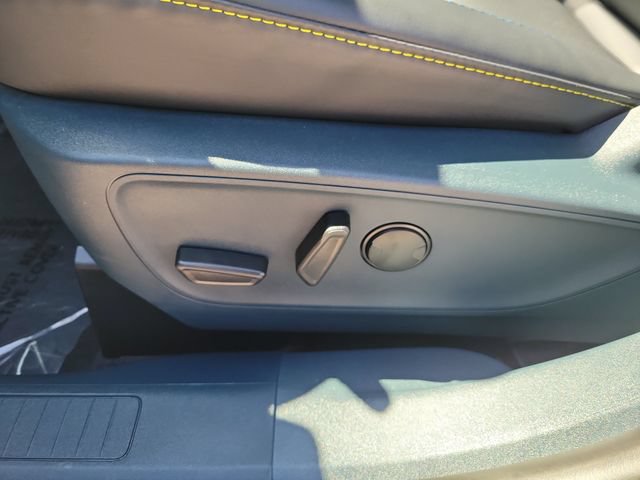 Certified 2026 Ford Maverick Lobo AWD/4WD image 21