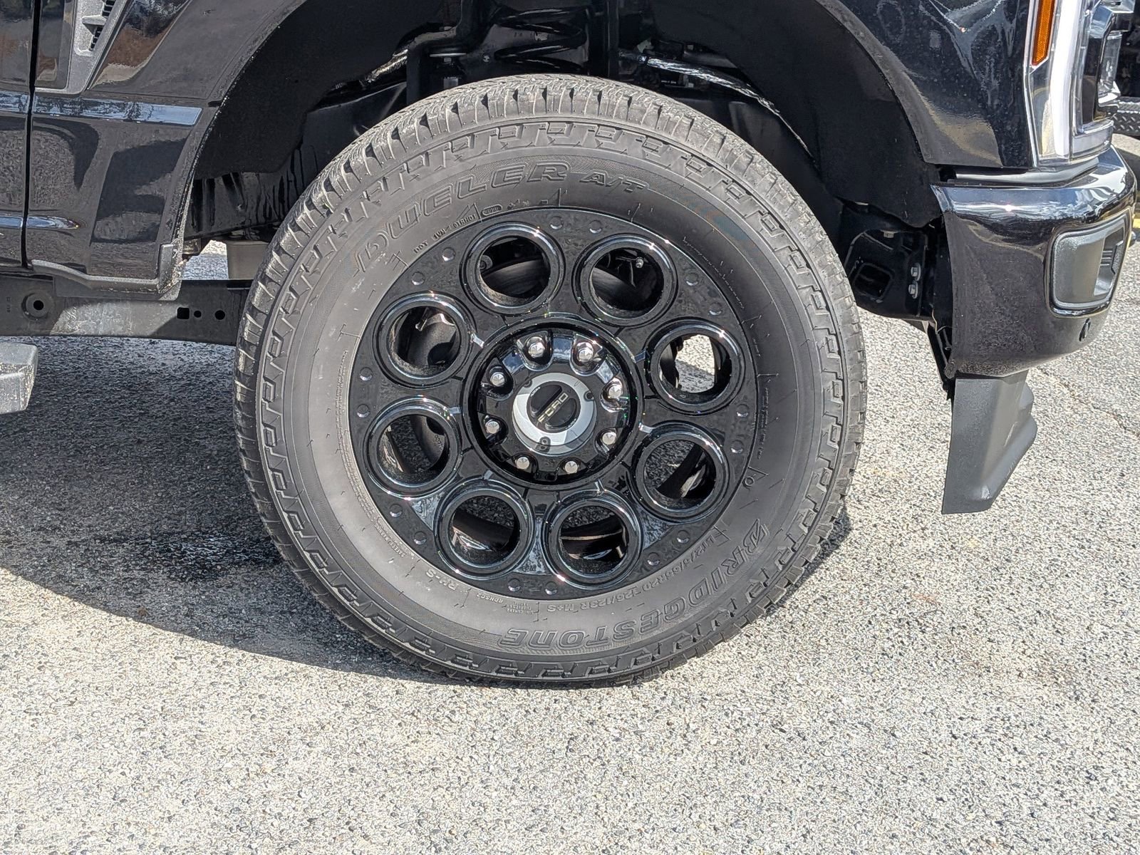 Certified 2026 Ford F250 Lariat w/ Black Appearance Package image 12