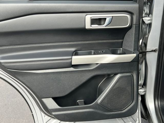 Certified 2020 Ford Explorer XLT w/ Equipment Group 202A image 40