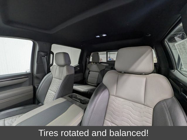 Used 2025 Chevrolet Silverado 1500 ZR2 w/ Technology Package AWD/4WD image 4