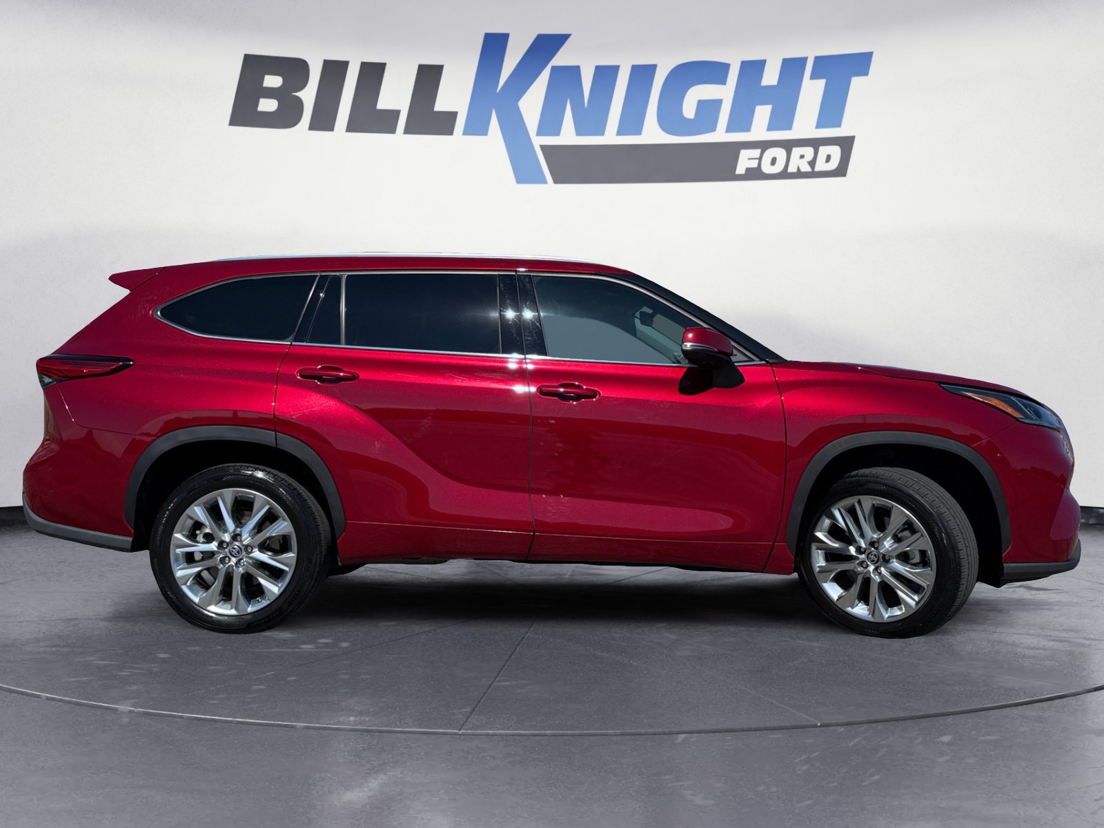 Used 2021 Toyota Highlander Limited FWD image 6