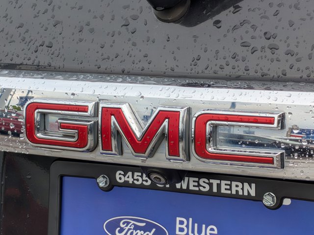 Used 2020 GMC Acadia SLT FWD image 28