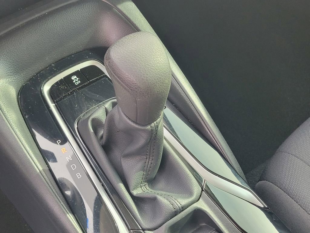 Used 2021 Toyota Corolla LE image 28