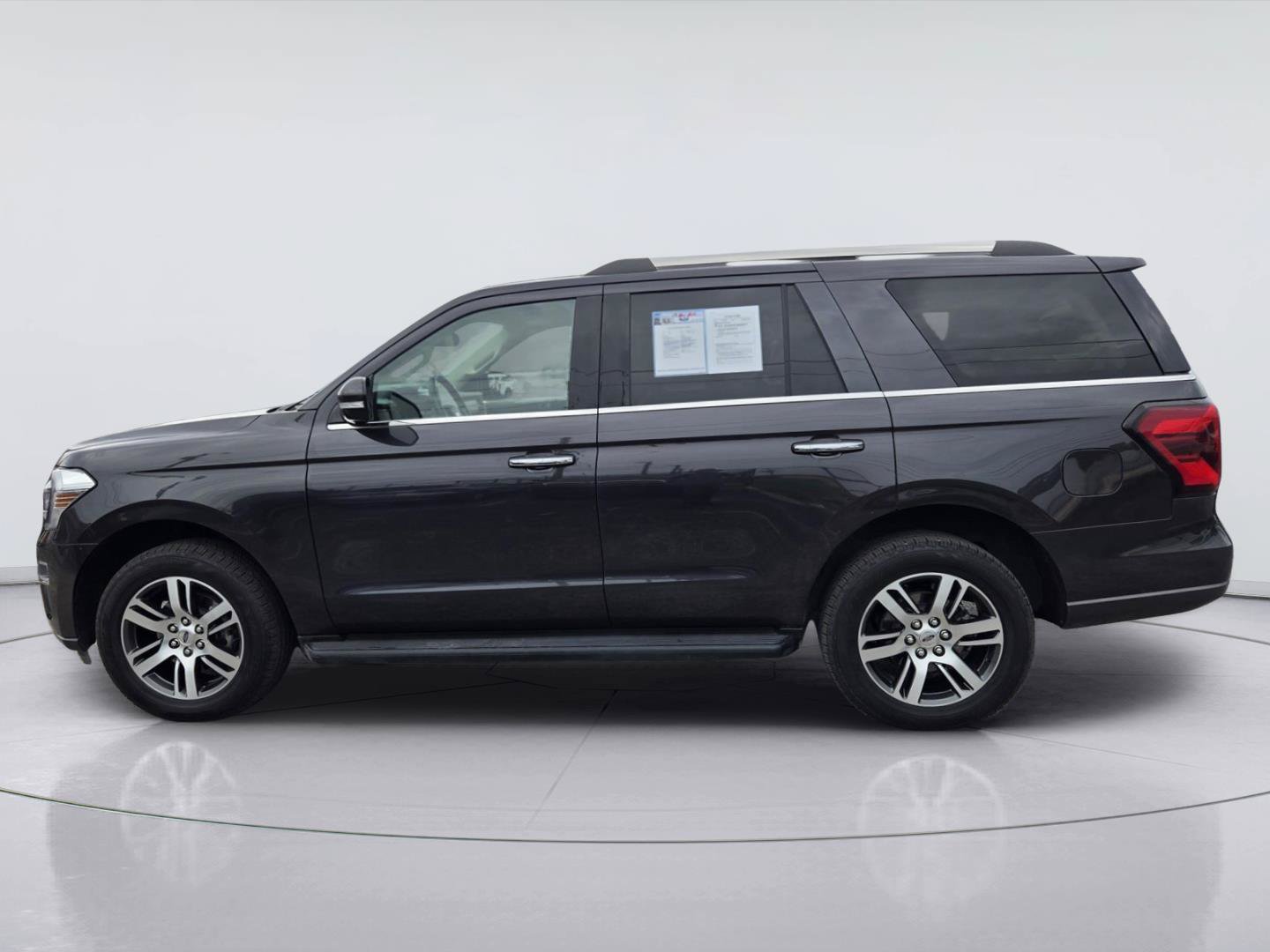 Certified 2024 Ford Expedition Limited AWD/4WD image 4