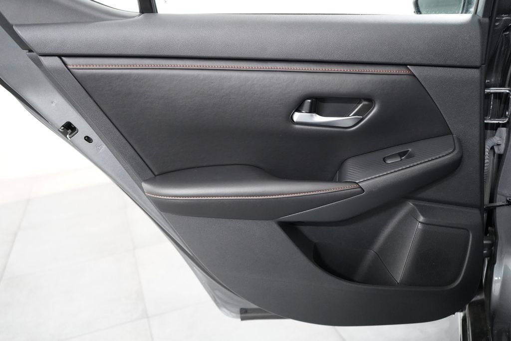 Used 2023 Nissan Sentra SR w/ SR Premium Package FWD image 22