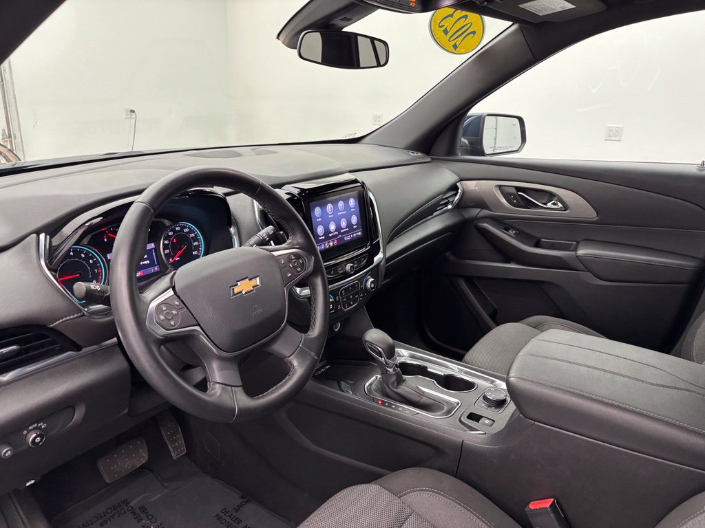 Used 2023 Chevrolet Traverse LT AWD/4WD image 20