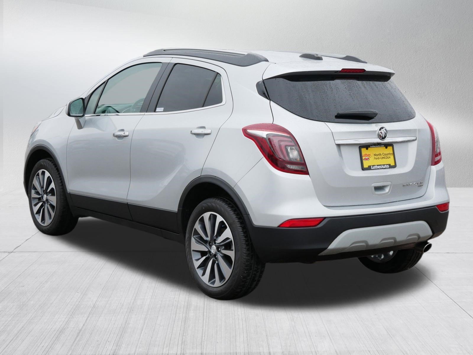 Used 2022 Buick Encore Preferred w/ Safety Package AWD/4WD image 5