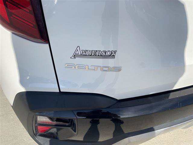 Used 2024 Kia Seltos S AWD/4WD image 36