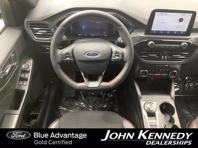 Certified 2025 Ford Escape ST-Line Select AWD/4WD image 13