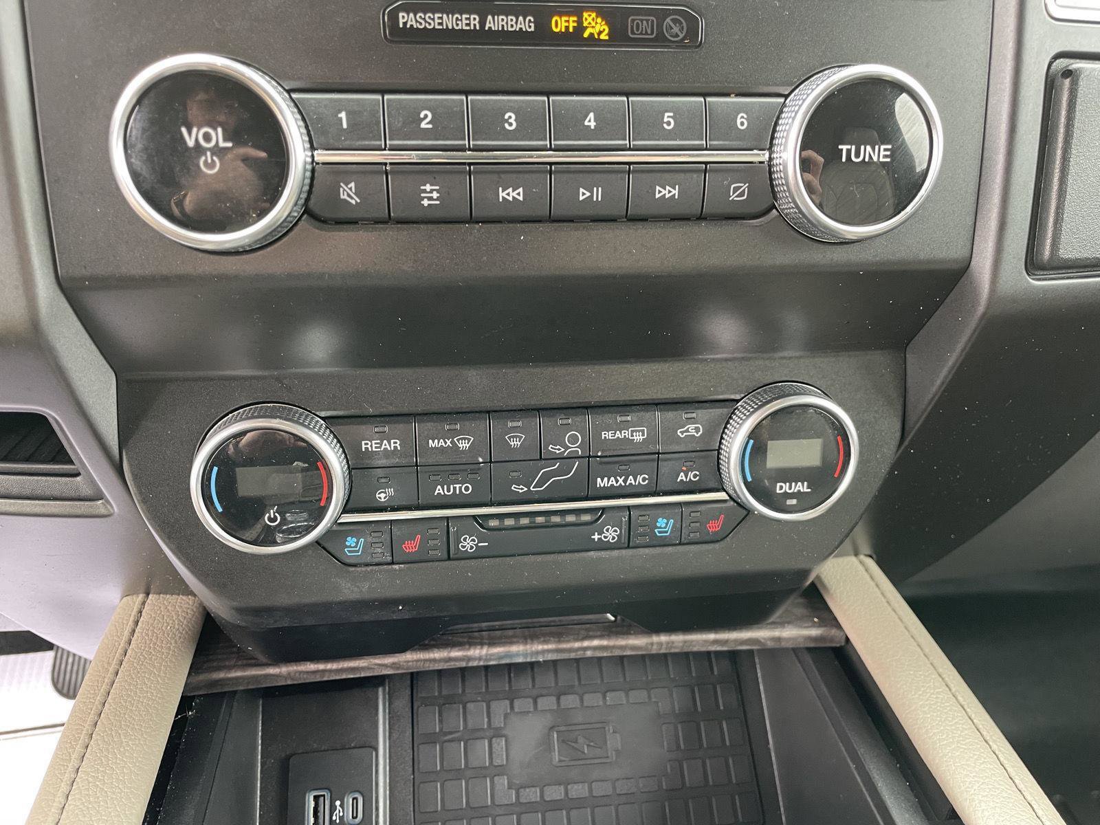 Certified 2020 Ford Expedition Limited AWD/4WD image 23