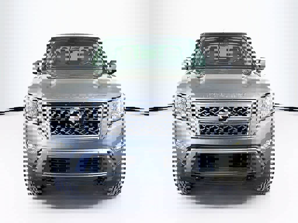 Used 2022 Nissan Frontier SV image 8