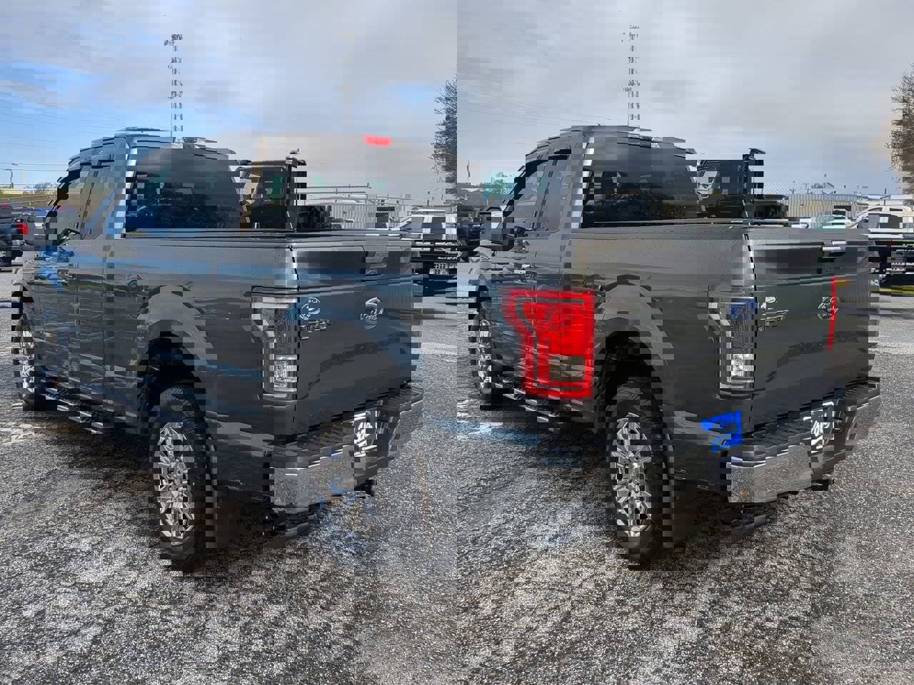 Certified 2017 Ford F150 XLT w/ Equipment Group 301A Mid image 5