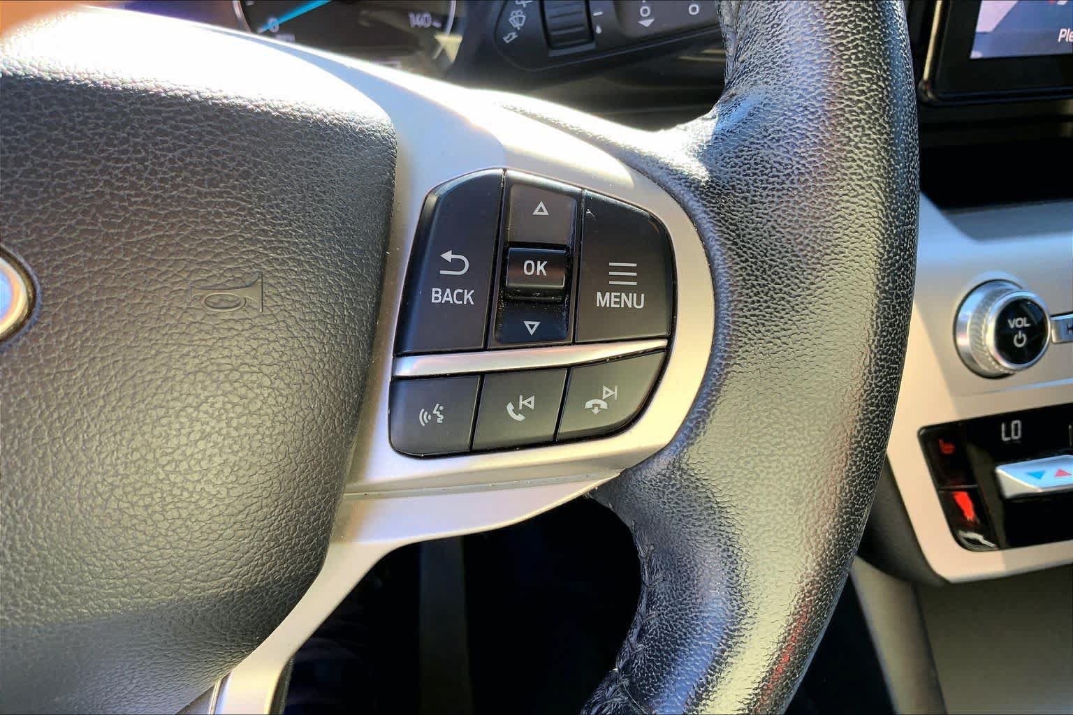 Certified 2021 Ford Explorer XLT RWD image 23