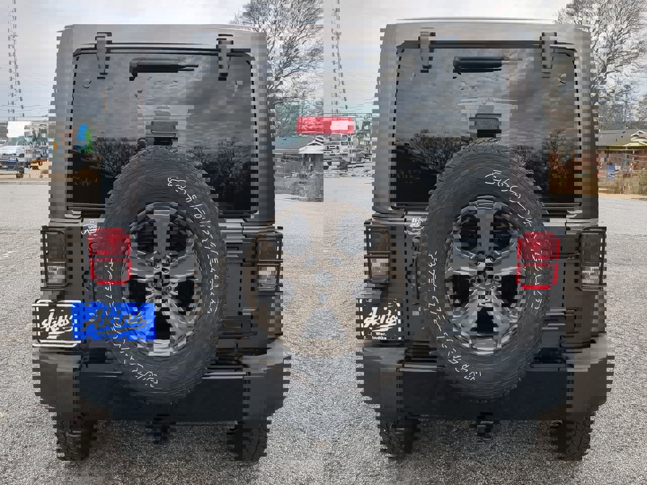 Used 2017 Jeep Wrangler Unlimited Sahara image 4