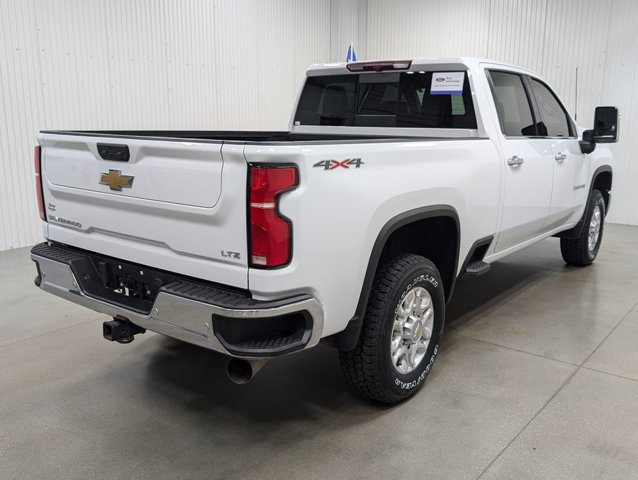Used 2024 Chevrolet Silverado 2500 LTZ w/ LTZ Convenience Package image 2