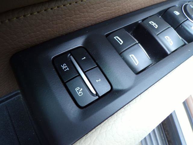 Used 2023 GMC Yukon Denali w/ LPO, Floor Liner Package AWD/4WD image 18