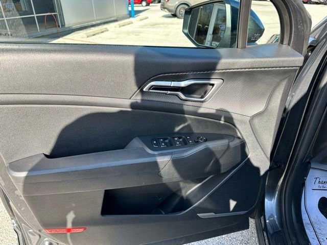 Used 2023 Kia Sportage LX image 33