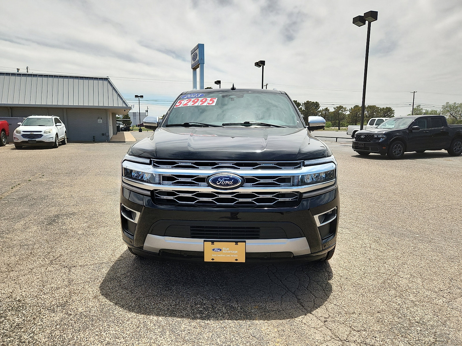 Certified 2023 Ford Expedition Max Platinum RWD image 2
