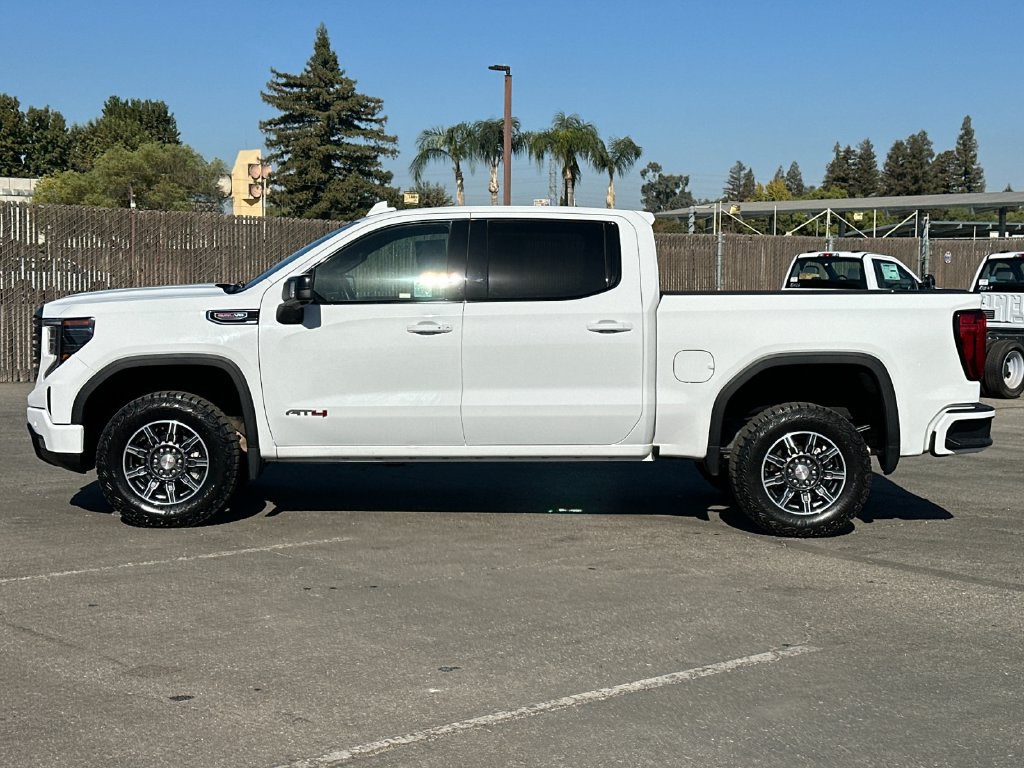 Used 2025 GMC Sierra 1500 AT4 AWD/4WD image 2