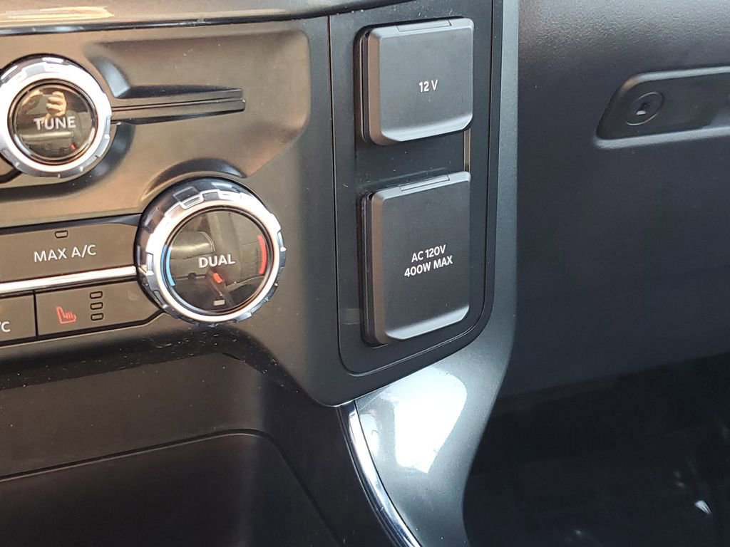 Certified 2022 Ford F150 XLT w/ Equipment Group 302A High image 19