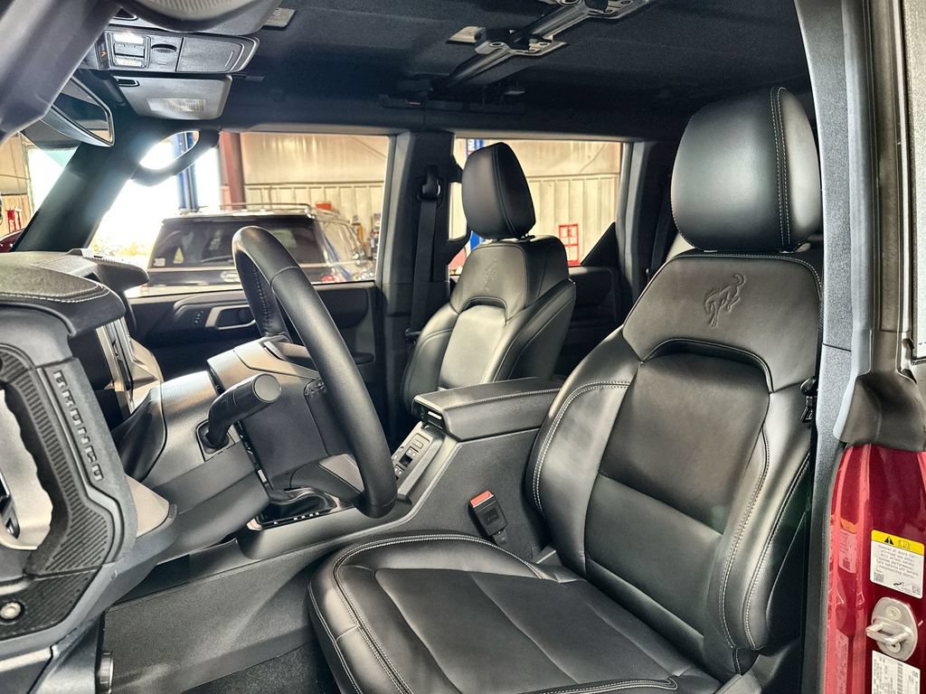 Certified 2026 Ford Bronco Outer Banks w/ Sasquatch Package AWD/4WD image 12