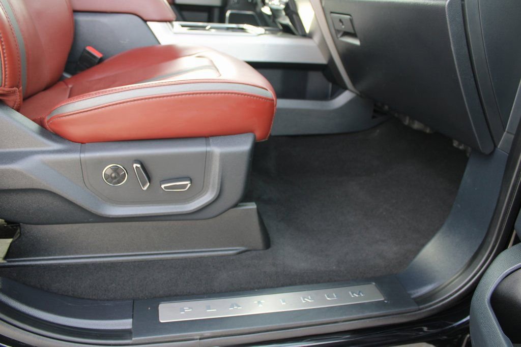 Certified 2022 Ford F450 Platinum w/ FX4 Off-Road Package image 11