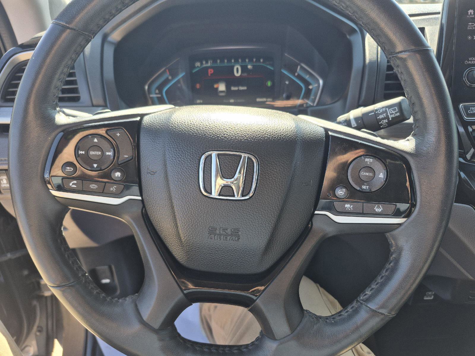 Used 2023 Honda Odyssey Elite image 16