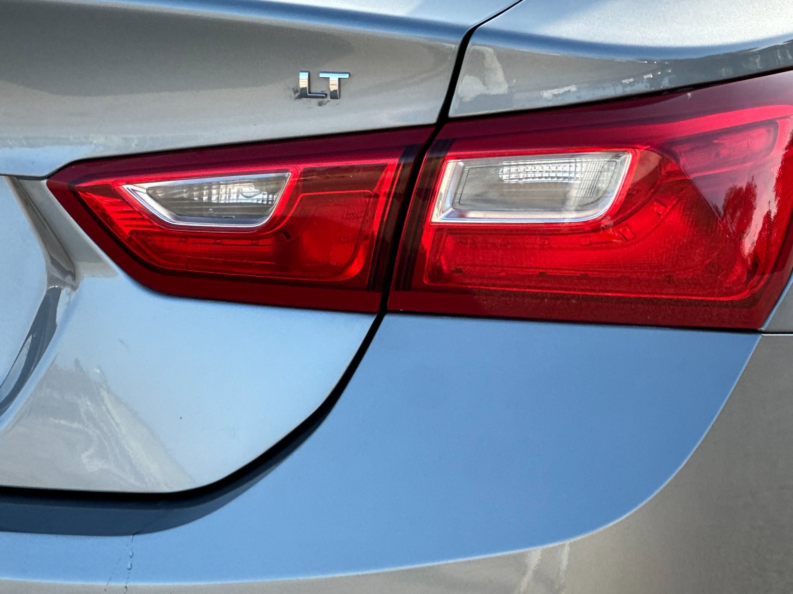 Used 2024 Chevrolet Malibu LT image 25