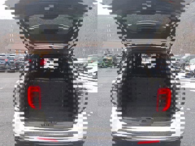 Certified 2020 Ford Explorer XLT w/ Equipment Group 202A image 17