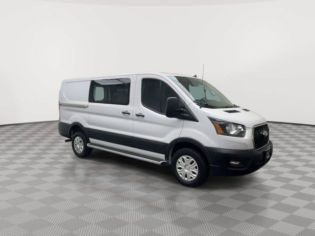 Certified 2025 Ford Transit 250 Low Roof w/ Exterior Upgrade Package RWD image 32