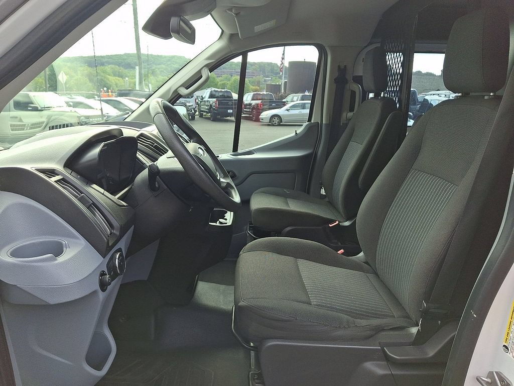 Certified 2019 Ford Transit 250 130 Low Roof w/ Exterior Upgrade Package RWD image 13