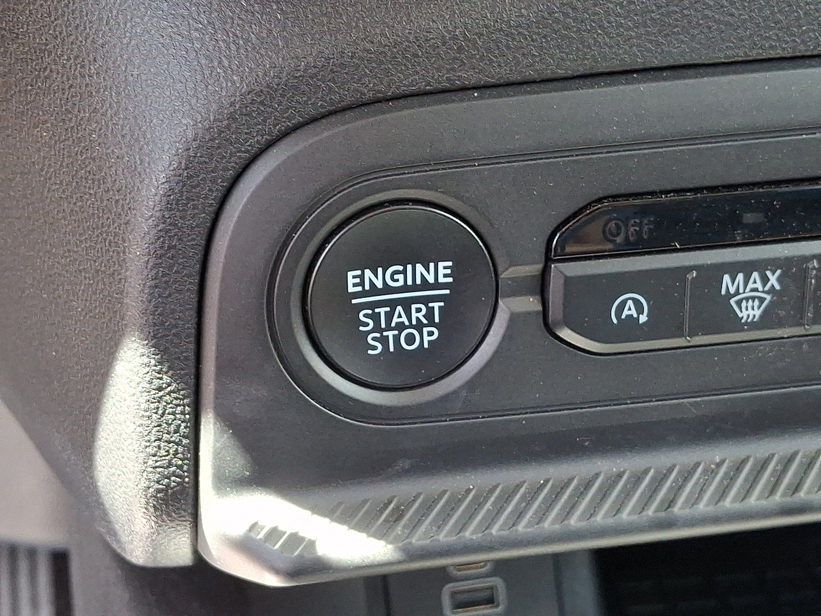 Certified 2025 Ford Bronco Sport Outer Banks w/ Outer Banks Tech Package+ AWD/4WD image 27