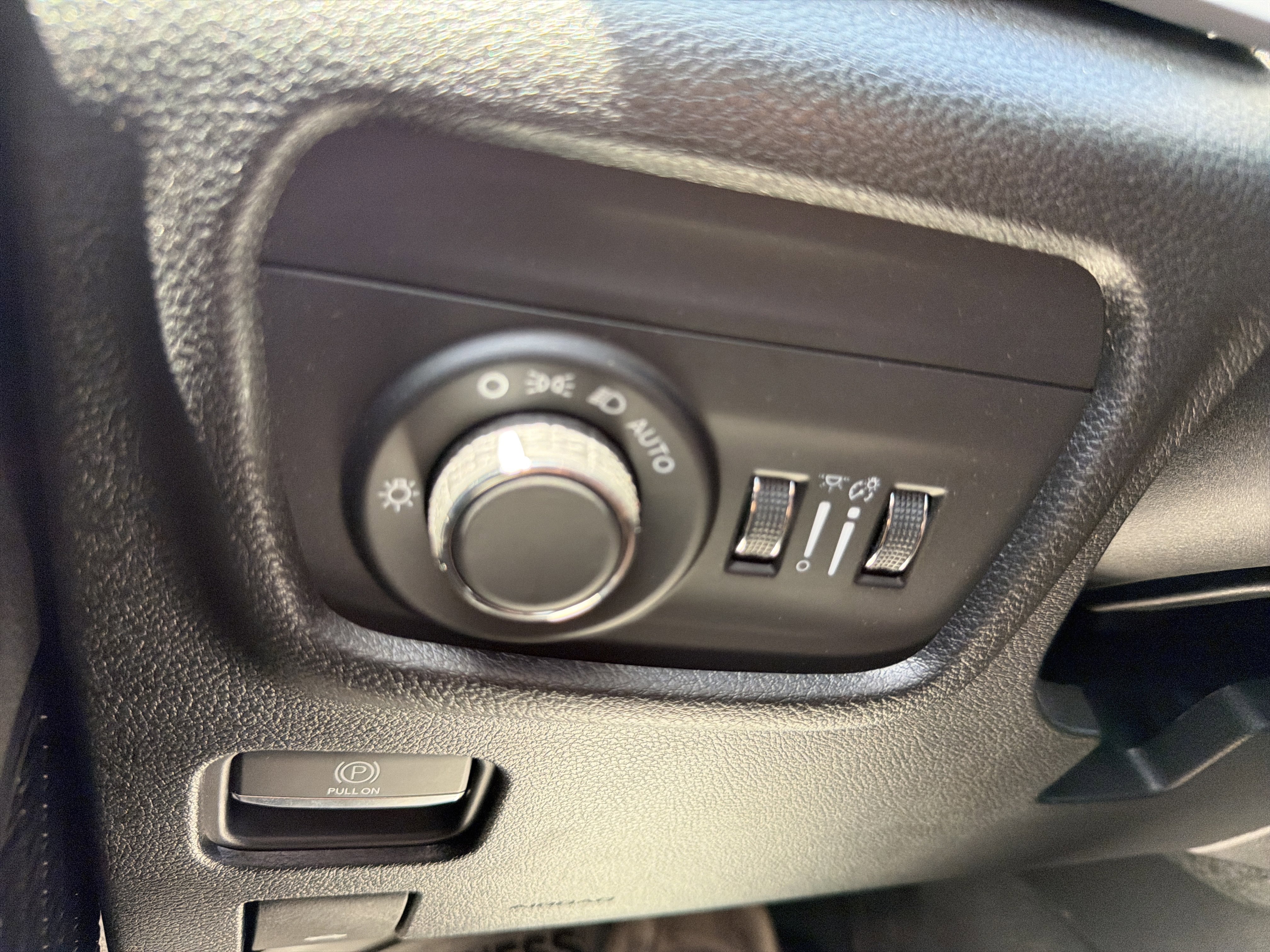 Used 2023 Jeep Grand Cherokee L Laredo w/ Luxury Tech Group I AWD/4WD image 33