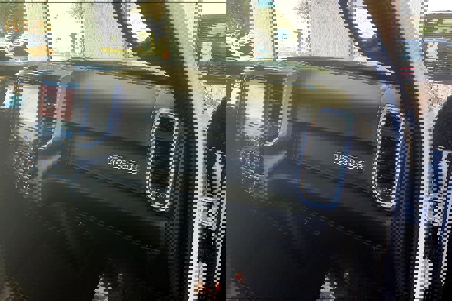 Used 2024 RAM 3500 Big Horn image 17