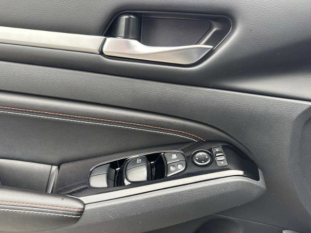Used 2023 Nissan Altima 2.0 SR image 19
