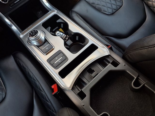Certified 2023 Ford Edge Titanium AWD/4WD image 13