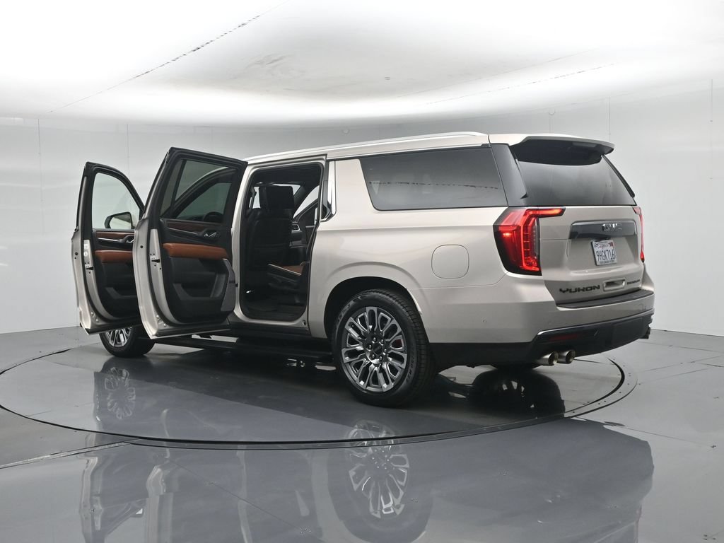 Used 2023 GMC Yukon XL Denali Ultimate AWD/4WD image 42