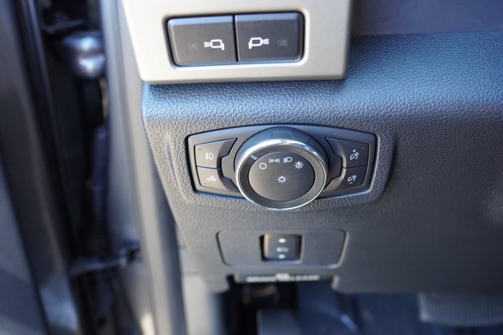 Certified 2022 Ford F350 Lariat w/ Chrome Package AWD/4WD image 26