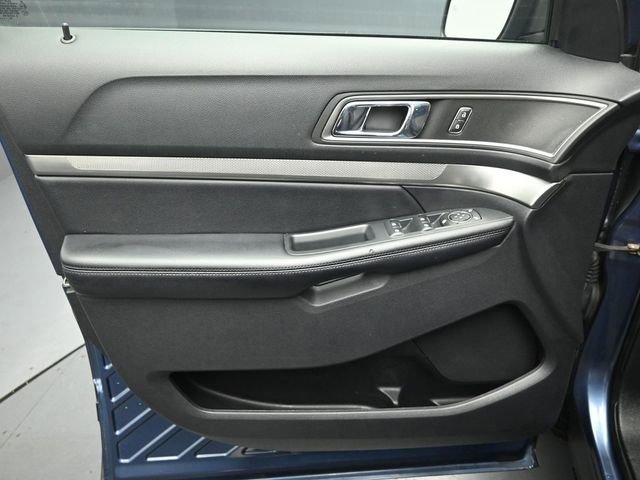 Certified 2018 Ford Explorer XLT image 36