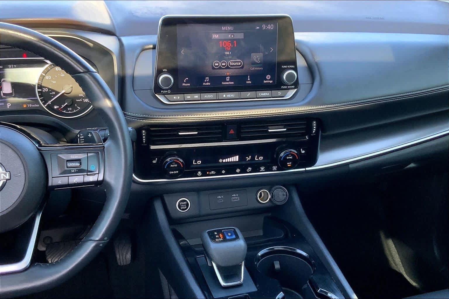 Used 2022 Nissan Rogue SV w/ SV Premium Package FWD image 7
