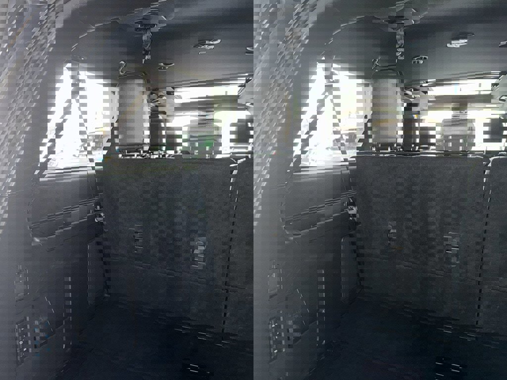 Certified 2023 Ford Expedition Max Platinum image 6