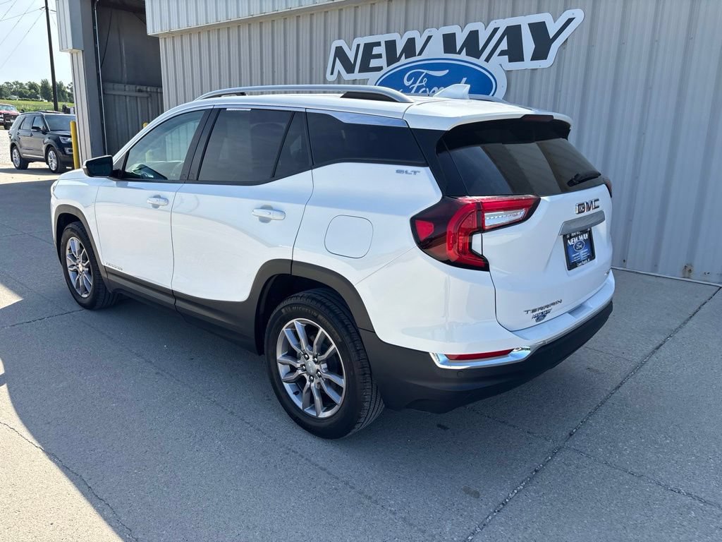 Used 2023 GMC Terrain SLT w/ Tech Package AWD/4WD image 8