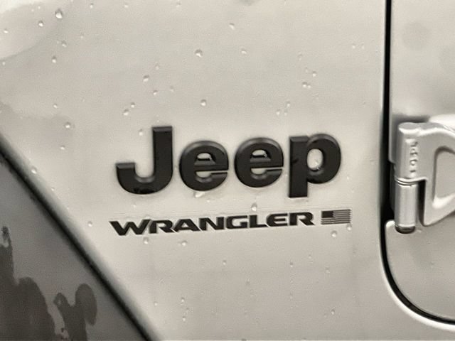 Used 2023 Jeep Wrangler Sport AWD/4WD image 5