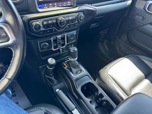 Used 2022 Jeep Wrangler Unlimited Sahara w/ Cold Weather Group image 19