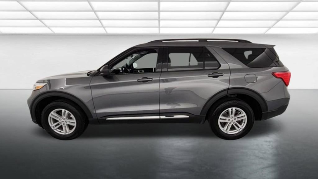 Certified 2024 Ford Explorer XLT AWD/4WD image 4