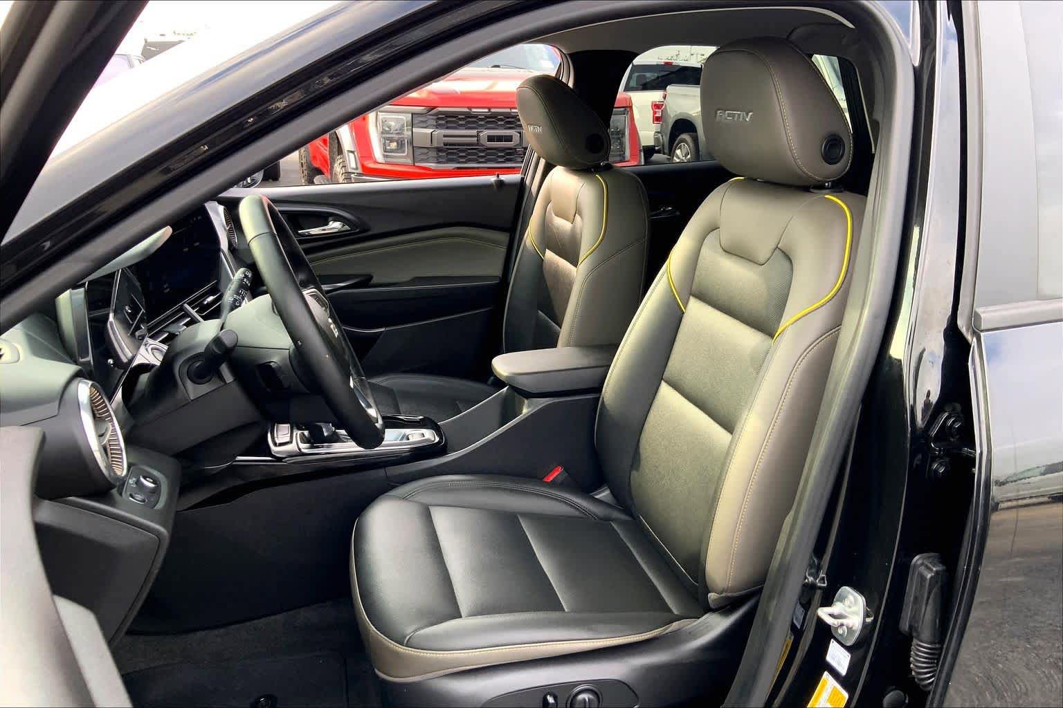Used 2025 Chevrolet Trax ACTIV w/ Driver Confidence Package FWD image 8