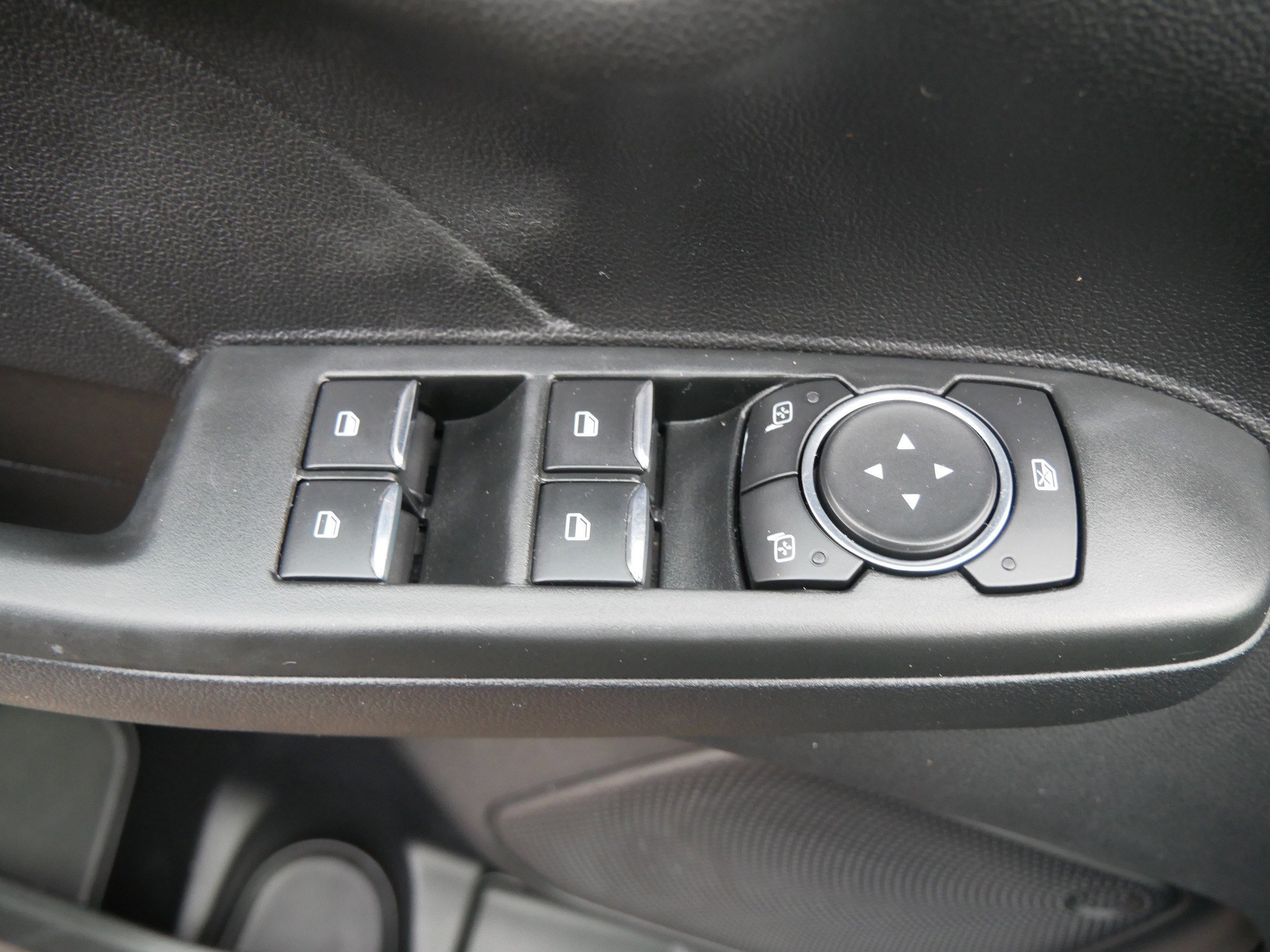 Certified 2022 Ford Escape S image 20