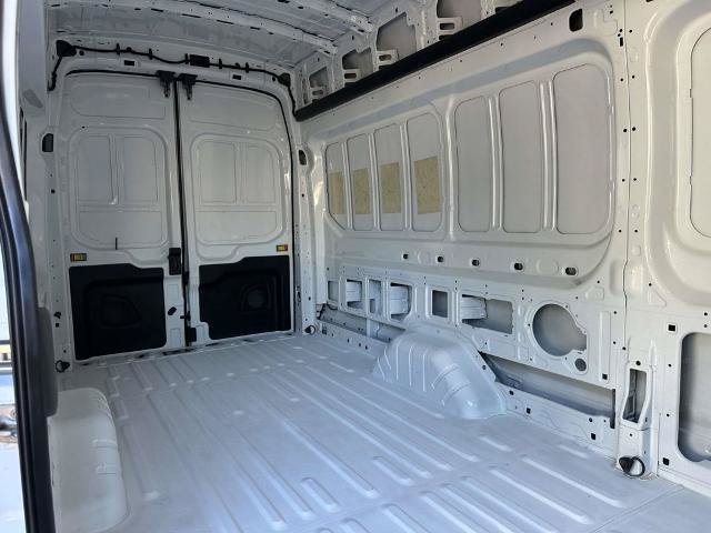 Certified 2025 Ford Transit 250 148 High Roof Extended RWD image 18