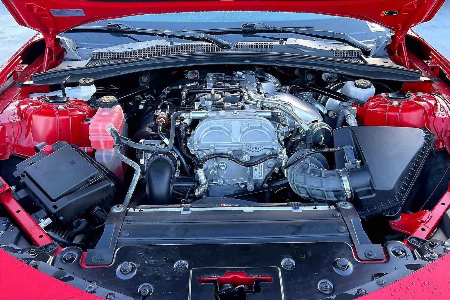 Used 2019 Chevrolet Camaro LS RWD image 9